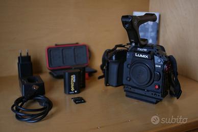 Panasonic Lumix GH6 Kit + accessori