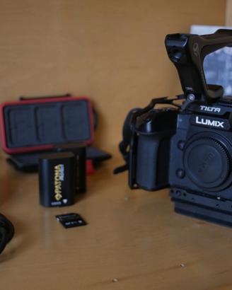 Panasonic Lumix GH6 Kit + accessori
