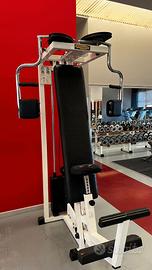 pectoral machine technogym