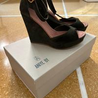 Sandali con zeppa n.36