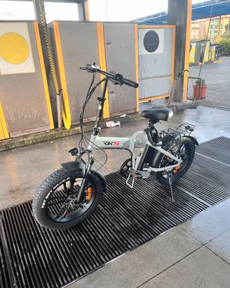 E-Bike RKS XS35 Pieghevole  Come NUOVA Solo 400 km