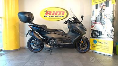 Yamaha T Max 560