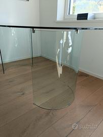 Tavolo in vetro