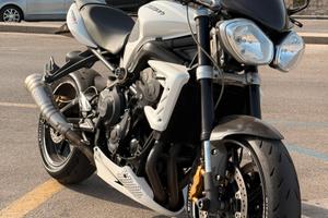 Triumph Street Triple 675 2012