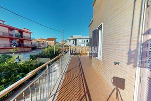 APPARTAMENTO INDIPENDENTE CON POSTO AUTO A 150m DA