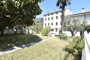 Casale con più unità