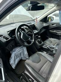 Ford Kuga del 2015 per pezzi di ricambio