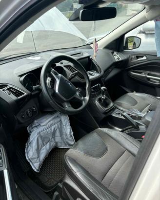 Ford Kuga del 2015 per pezzi di ricambio
