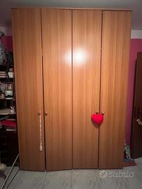 Armadio in legno