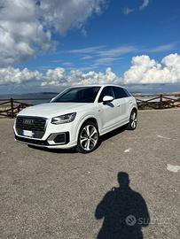 AUDI Q2 s-line