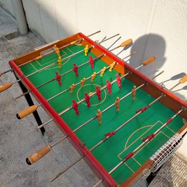 Calciobalilla in legno vintage