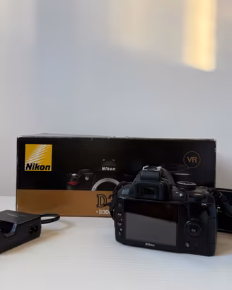 NIKON D3000