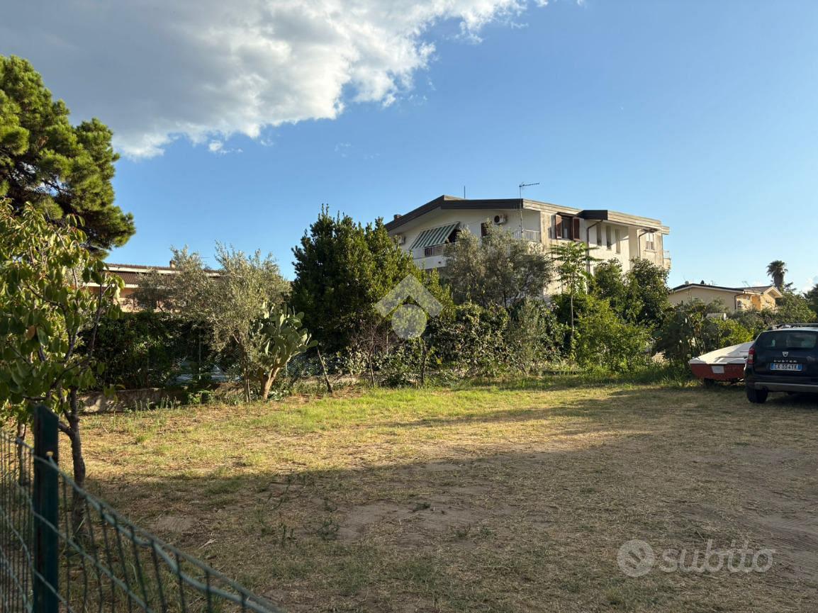 TER. RESIDENZIALE A SELLIA MARINA - Vista 3