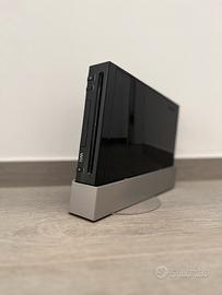 Nintendo wii nera completa e con doppio controler
