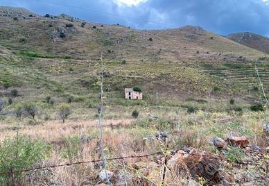Terreno con rustico