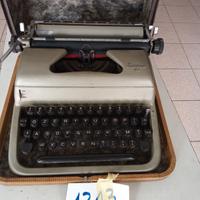Macchine per scrivere vecchie 