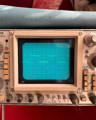 Oscilloscopio Tektronix 466
