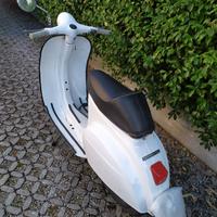 Vespa 50R
