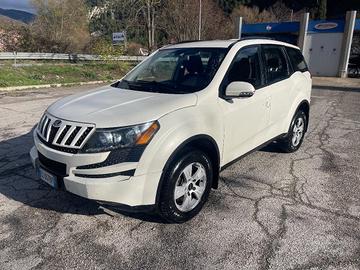 MAHINDRA - XUV500 - 2.2 16V AWD W8