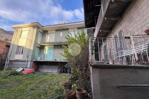 CASA SEMINDIPENDENTE A PONT-CANAVESE