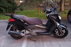 Yamaha X-Max 250 - 2012