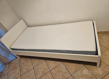 4 letti  singoli praticamente nuovi