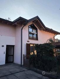 Immobile in asta di 87 m² con 3 locali e box auto 