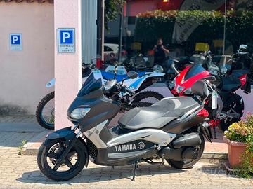 Yamaha X-Max 250 Sport + PROMOZIONE