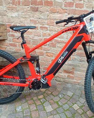 2 E-BIKE +colonnina ricarica e pompa gonfiaggio