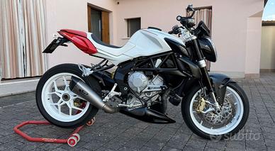 Mv Agusta Brutale 800
