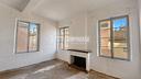 luminoso-appartamento-da-ristrutturare-con-balcone