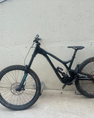 Commencal supreme