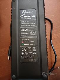 carica batteria e-bike  4 ah 42V