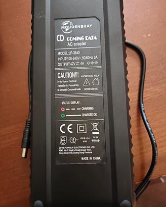 carica batteria e-bike  4 ah 42V
