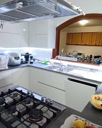 Cucina pari nuova