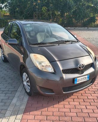 TOYOTA YARIS 1.0 BENZINA UNICO PROPIETARIO 