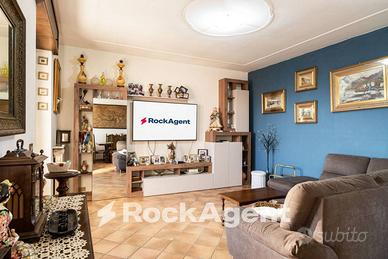 Appartamento di 130 m² con 3 locali e box auto a M