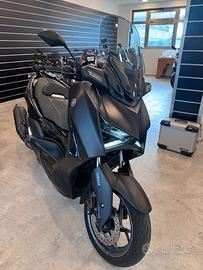 Yamaha X-Max 125 Tech Max Dark Magma
