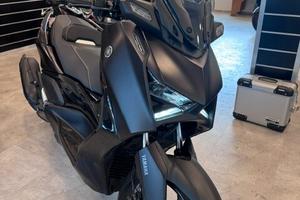 Yamaha X-Max 125 Tech Max Dark Magma
