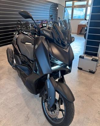 Yamaha X-Max 125 Tech Max Dark Magma