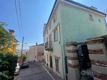 Appartamento bicamere pronto da abitare o locare