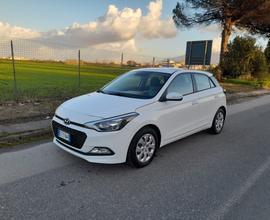 Hyundai i20 1.2 84 CV 5 porte Comfort anno 2015