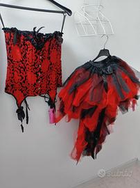 Completo burlesque con corsetto e gonna tulle 