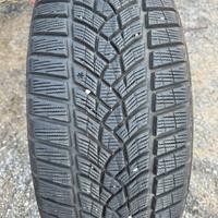 Pneumatici Invernali GoodYear