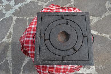 Vecchio fornello in ghisa