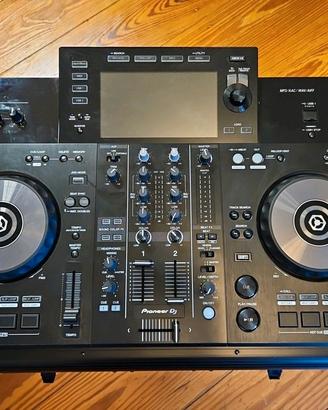 Pioneer XDJ-RR con Flight Case