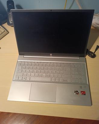 computer HP con windows 11 nativo e licenza origin