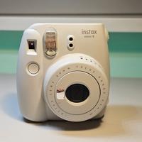 Fujifilm Instax Mini 9 bianca +scatola+pellicole