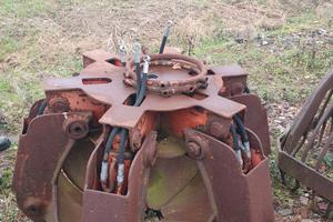 Benna a polipo per escavatore