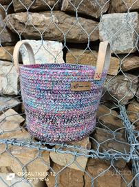 Cestino / cesto artigianale di lana colorata